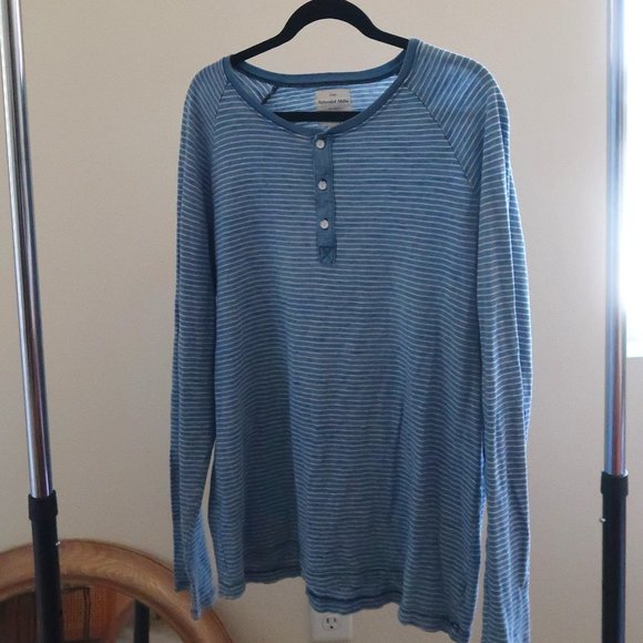 Splendid Mills Henley Shirt Striped Size Large - Picture 1 of 2